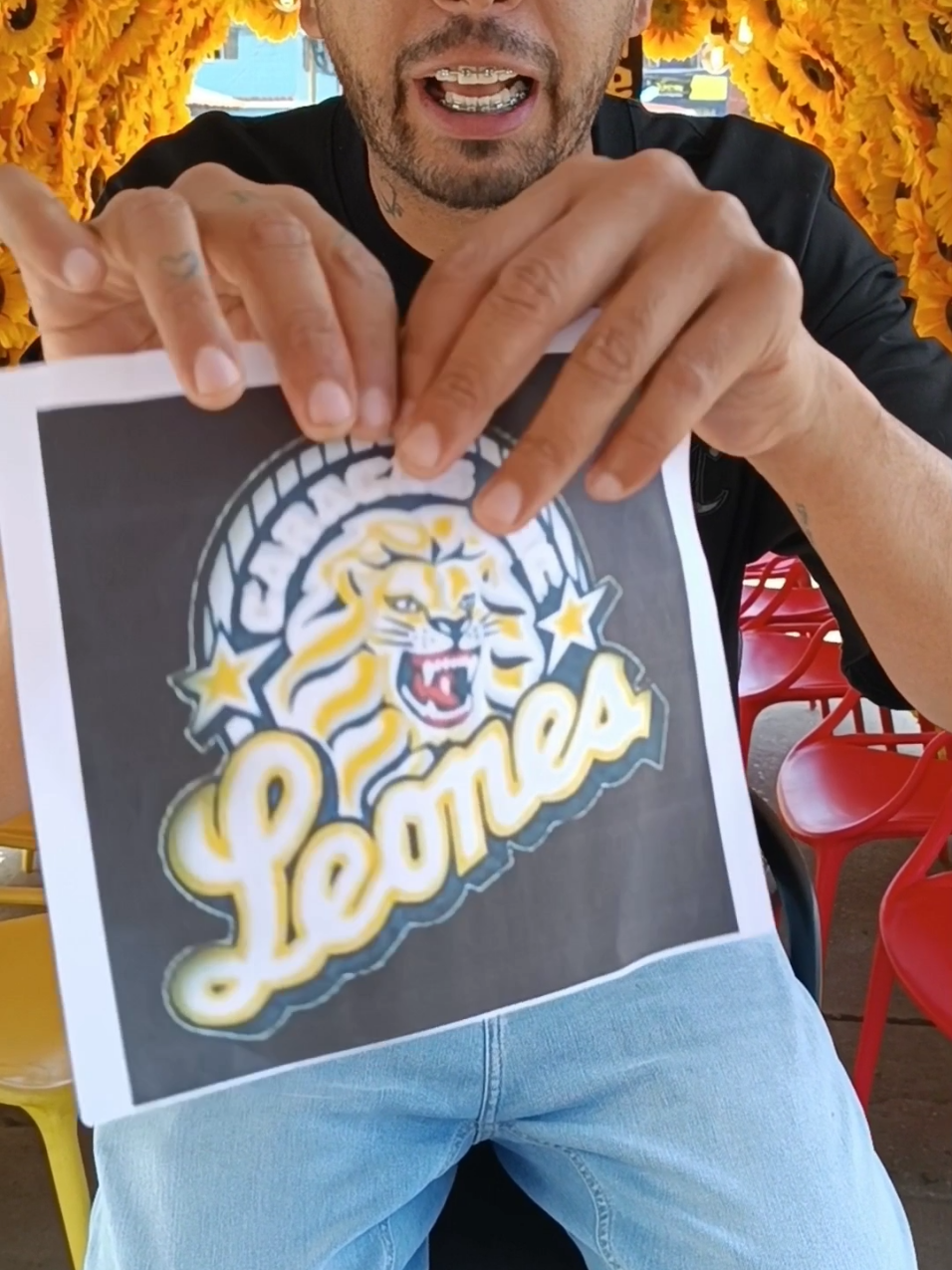 > Vamos a ver cuál vídeo gana, el del Magallanes o el de los Leones 🦁🆚🚢! @Nei 