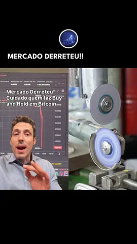 Cuidado, pessoal! O mercado derreteu e quem faz buy and hold em Bitcoin pode sentir na pele! 🌊 Confira os cortes do @tiohuli para não ficar por fora! 🔍💰