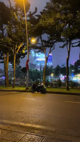 #mưa #shippertudoSG #sgbuồn 
