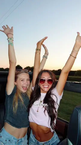 Take this as your sign to get the g7x 😆😆 #g7x #bestfriend #foryou #girlwhatever #foryoupage 