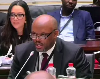 Uh uh uhm     #fyp #foryou #viral #sama28 #tiktok #trending #comedy #funny #meme #laugh #tiktoksouthafrica #southafrica #southafricatiktok🇿🇦 #shadracksibiya #sibiya #parliament #mkhwanazi #ramaphosa #bhekicele 