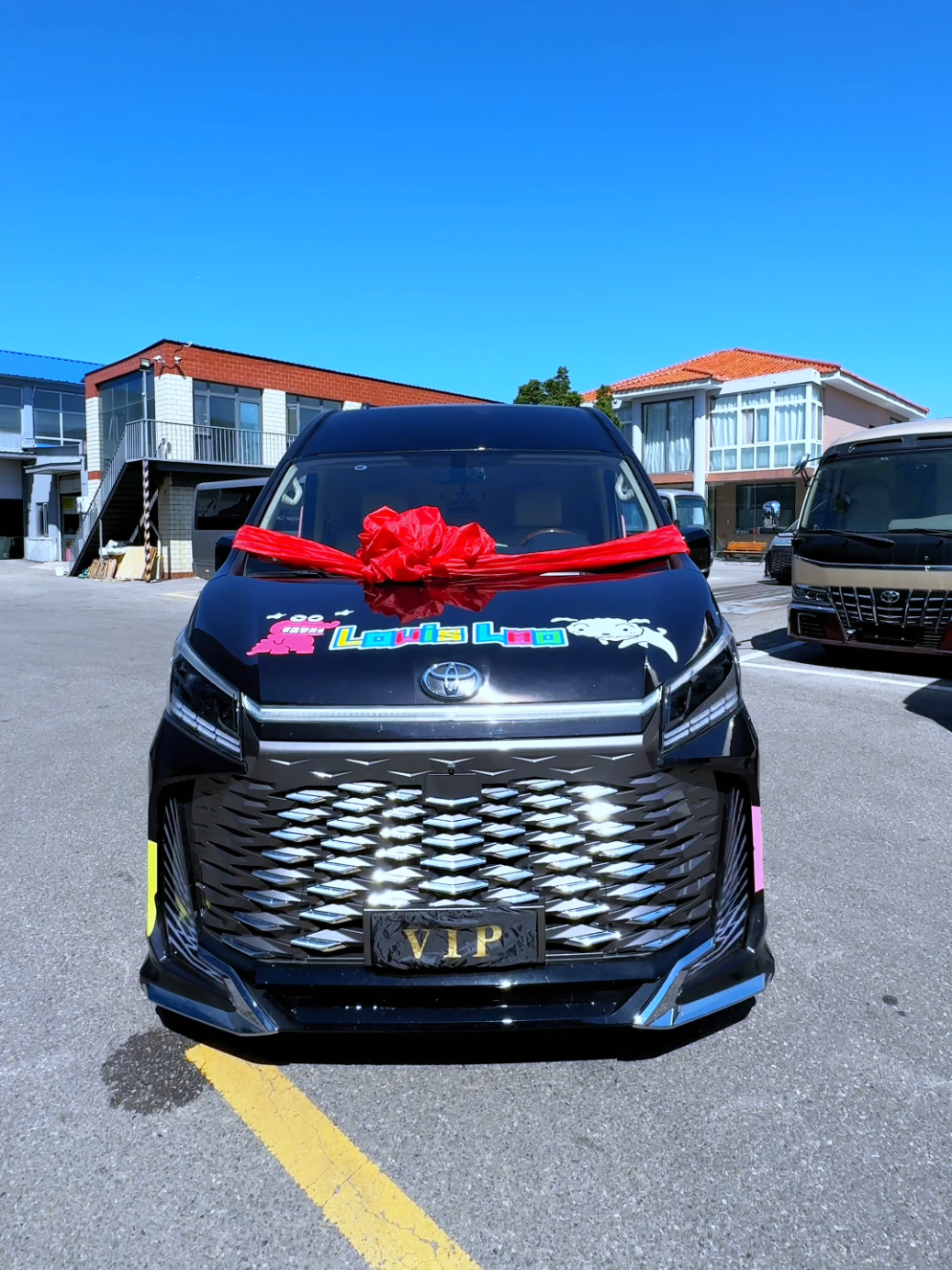 The 2025 Hiace sets a new standard for vans everywhere 🌎 #ToyotaHiace2025 #NextLevelVan #ToyotaDriveUSA #CarTokAuto #AutoTrends