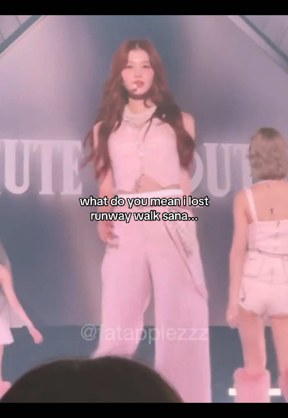 NO SANA? 💔 #victoriassecret #fashionshow #twice #minatozakisana #fyp
