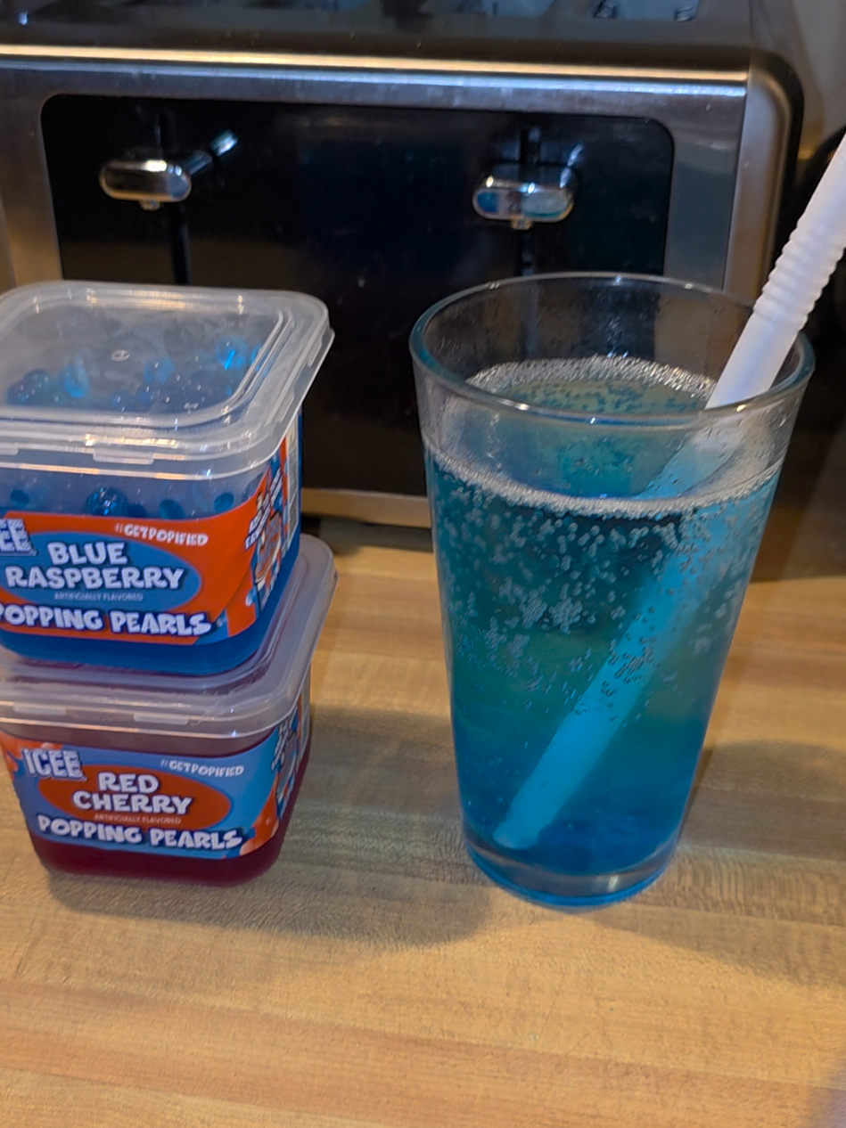 #icee #poppingpearls #boba #blueraspberry #todayyearsold 