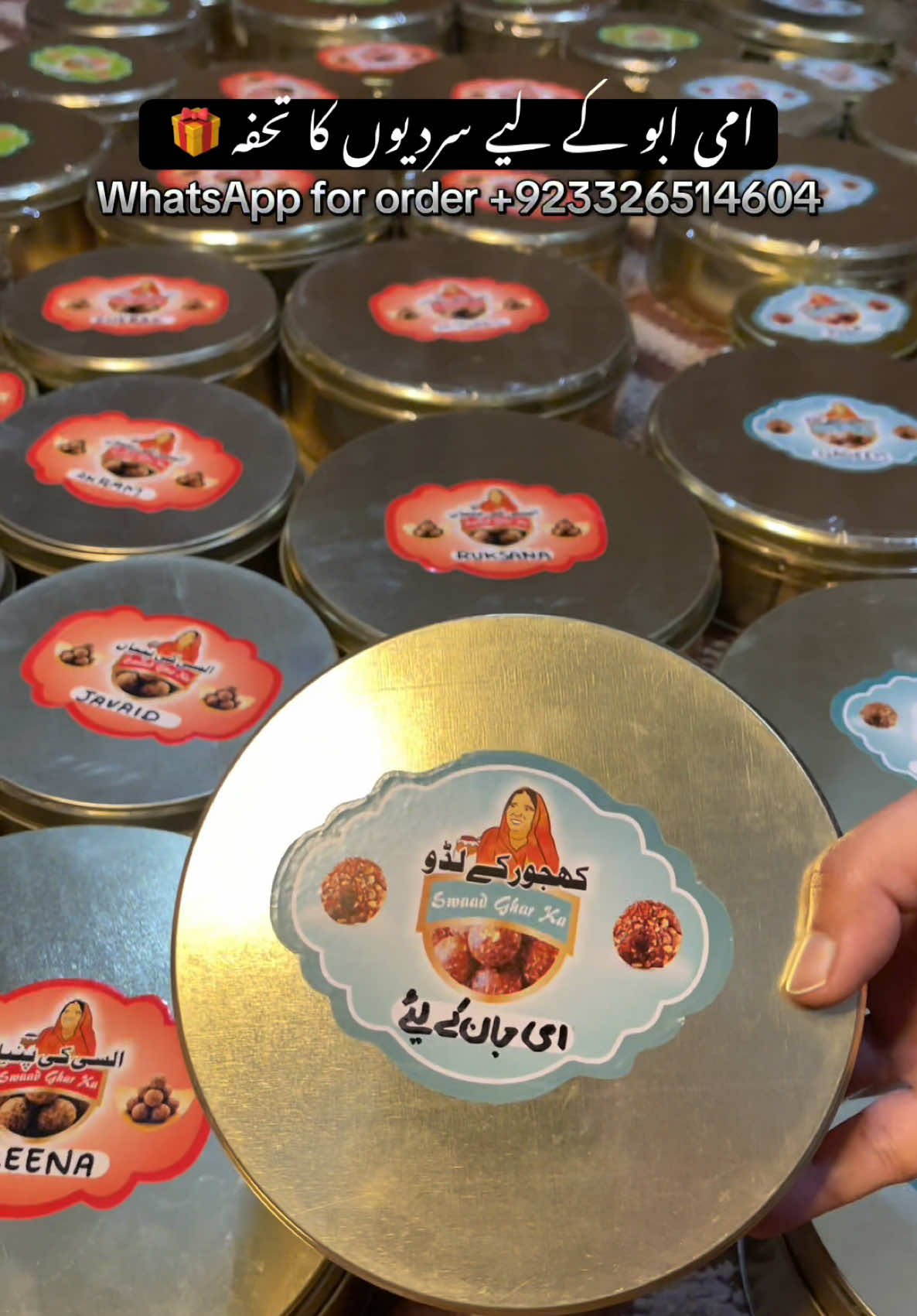 Winter special gift for your parents ❤️🫶🏻Delivery Avb all over Pakistan 🇵🇰 WhatsApp 9️⃣2️⃣3️⃣3️⃣2️⃣6️⃣5️⃣1️⃣4️⃣6️⃣0️⃣4️⃣ for order  Khajoor k ladu  Desi Panjiri  Alsi ki piniyan  . . . . . . #winter #gift #ami #mom #desi 