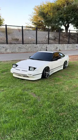 You can’t park there 🚶🏻‍♂️