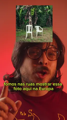 “De onde vem essa foto?” Fomos perguntar na Europa no Brasil e na Argentina sobre o álbum do bad bunny e a resposta surpreendeu  Quer ver o episódio completo? COMENTE QUIERO que te mando o link na sua DM Será que existe uma identidade latina?Você se sente latino? E isso deu um episódio completo no YouTube  Foi por isso que a gente se juntou ao @espanholtranqui  Uma escola focada em tirar o espanhol da teoria e colocar na vida real — sem vergonha, sem frescura e sem essa neurose de perfeição nativa. E tem mais: usando o cupom NORMOSE, você tem 10% de desconto no curso inteiro. @Diego José | Espanhol 