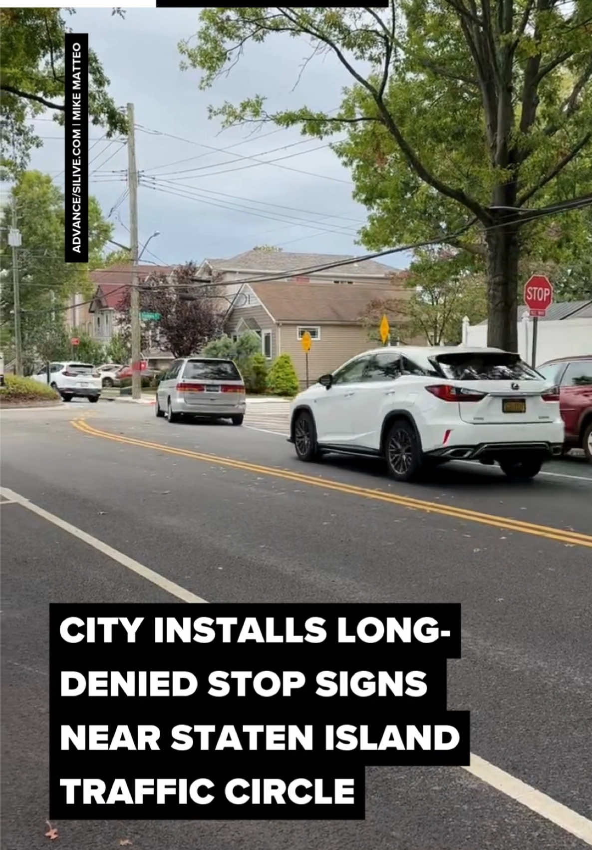 The DOT recently installed all-way stop signs at Greeley Avenue and Freeborn Street, just feet from one of Staten Island’s few traffic circles. Locals say they’ve been asking for this for decades — and some are now questioning why the signs were added after the circles went in.   For more on this story, click the link 🔗 in our bio.
