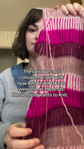 I will always regret not weaving in ends as I go 😭