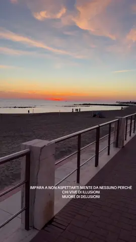 ✌🏻✌🏻#frase #videostati #andiamoneiperte #tramonto #xte 