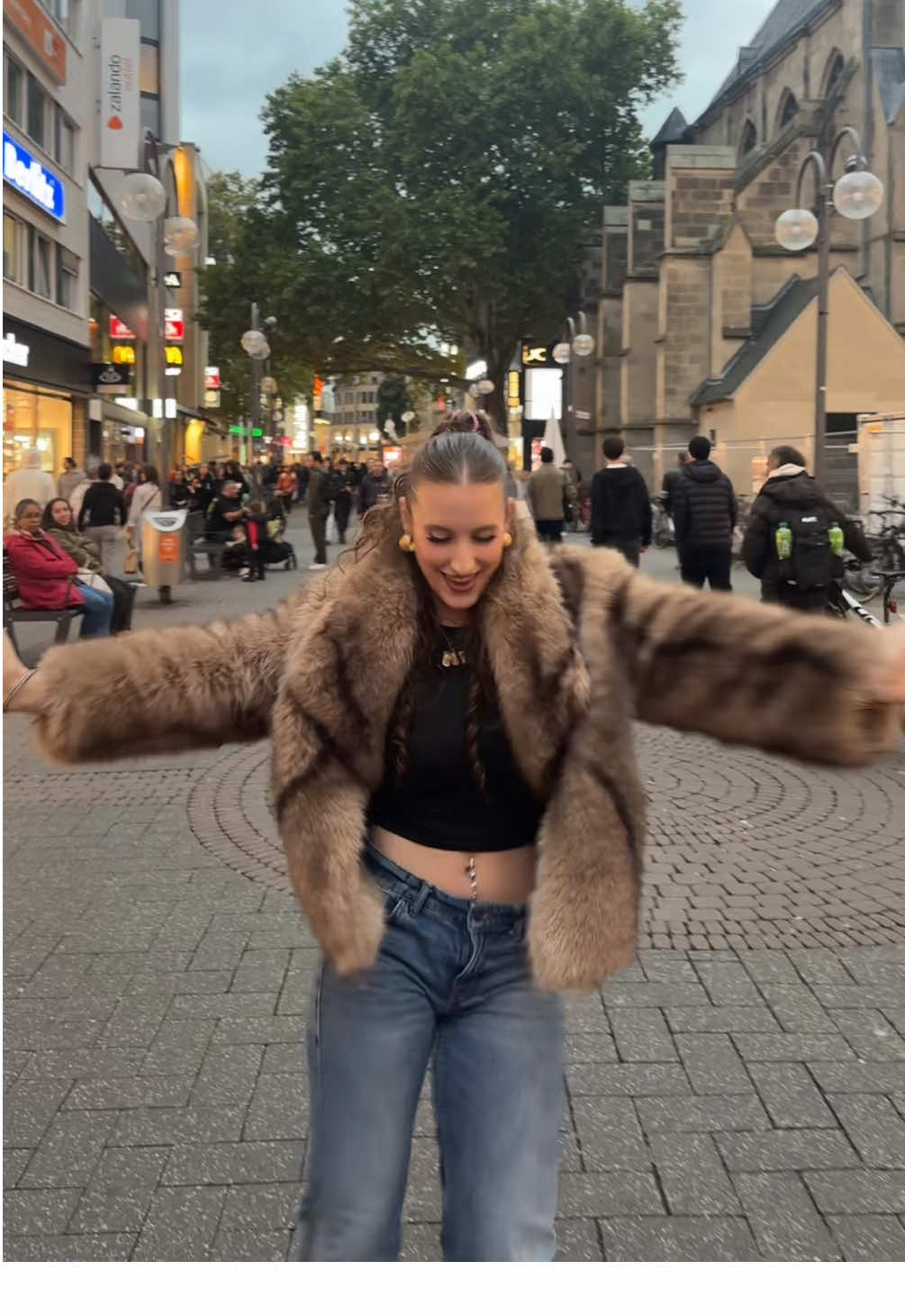 In the cityyy🥰 #dance #fyp #fürdich #amapiano #dancechallenge 