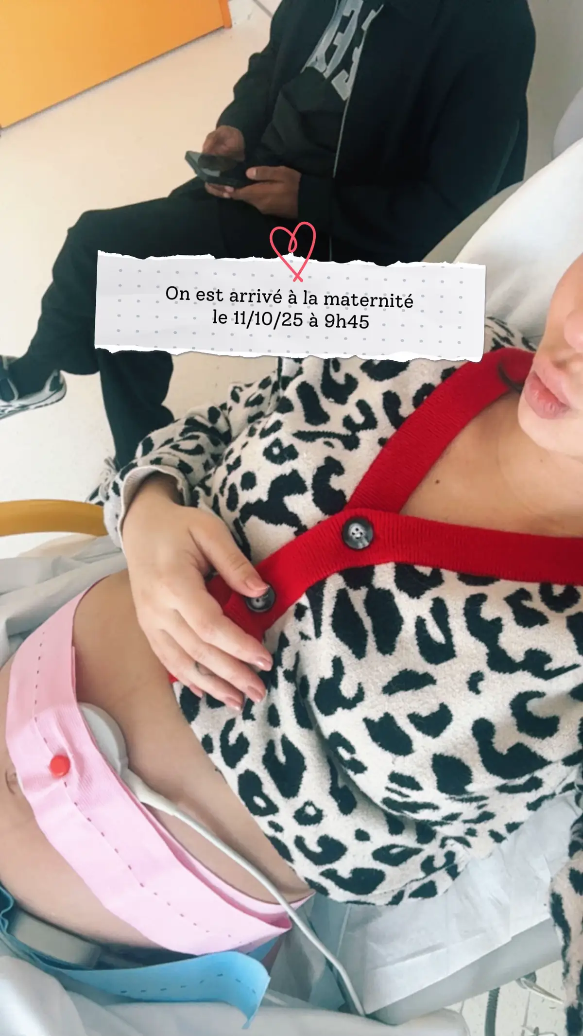 Né le jour du terme, il était tellement attendu, ça a été une sacré épreuve cette accouchement mais quel bonheur d’entre enfin réuni tous les 3 et de pouvoir enfin le partager avec son papa. Un petit bébé qui nous comble plus que tout au monde. #grossesse #bebe2025 #octobrette #pourtoi 