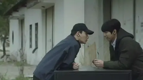 صدك گلبه من صخر  . . . . . . .#kdrama #mouse #الفأر 