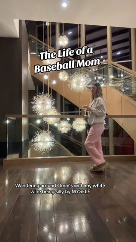 No, I will NOT be at the team hotel. 🤩😅 #thelifeofabaseballmom #tloasg #baseballmom #travelball 