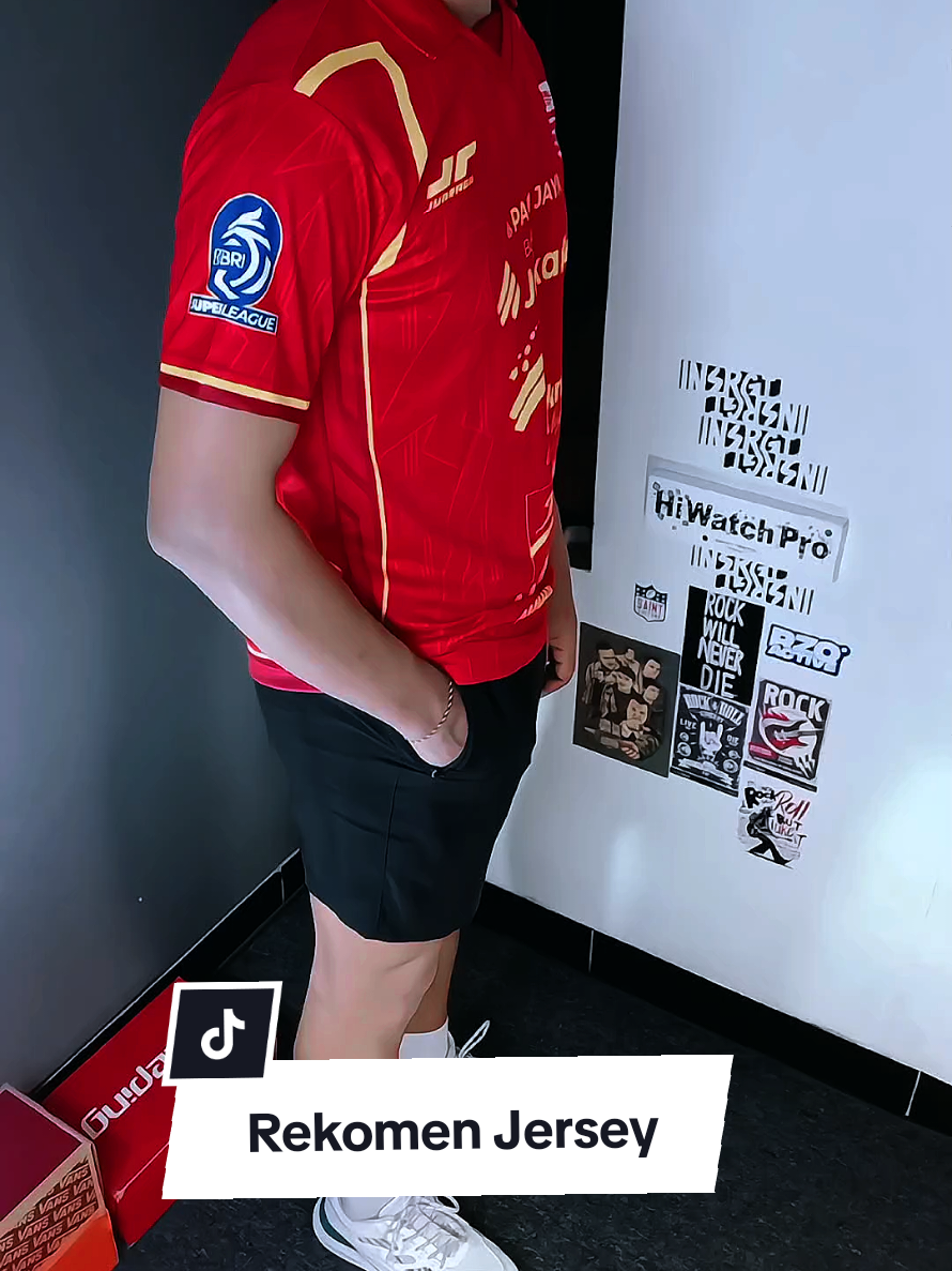 Jersey Persija Jakarta Terbaru Wajib Punyaa #jerseypersija #persijajakarta #jerseyviral #jerseyvintage #fyppppppppppppppppppppppp 