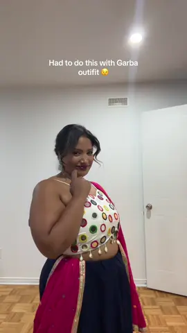 Garba outfit on point 😍 #trendingvideo #viraltiktok #tamil #garba #garbaoutfit 