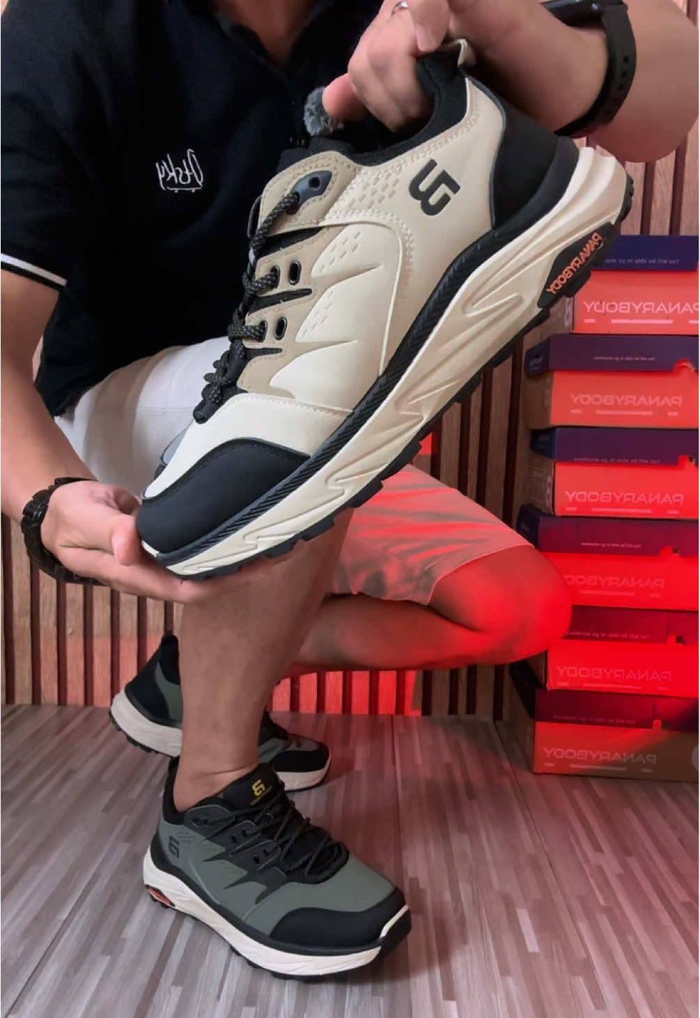 Sepatu sneakers pria premium Panarybody,sporty dan stylish bahan premium nyaman dipakai setiap hari dan awet,model kekinian dan stylish bikin gaya semakin trendy!!! #sepatusneakerspria #sepatusporty #sepatustylish #sepatupremium #sepatukekinian 