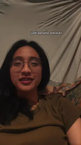 People pleaser. #ruangmubercerita