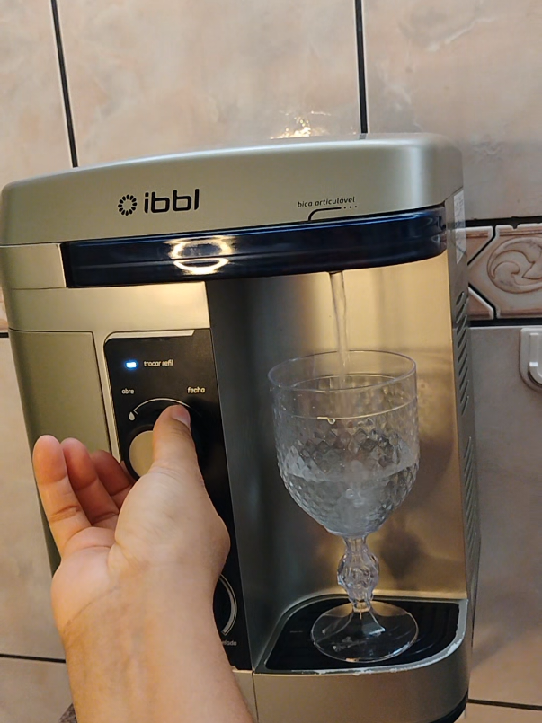 🏡 Purificador de Água Ibbl E-Due Branco ,Invista na saúde da sua família com os novos purificadores E-Due. Essa linha proporciona filtragem e refrigeração e atende às necessidades diárias de até 4 pessoas.  #purificadordeagua  #ibbl  #viraltiktok  #foryou 