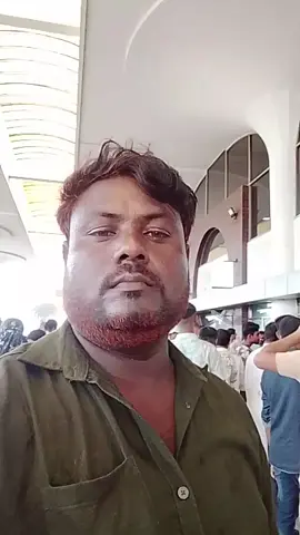লাগাইলে লাগাও কিনারা ভাসাইলে বসাও আর মানে না ধৈর্য মনে হইতি ভাঙ্গা নাও দয়াল আর মানেনা ধৈর্য মনে বাইতে  ভাঙ্গা নাও