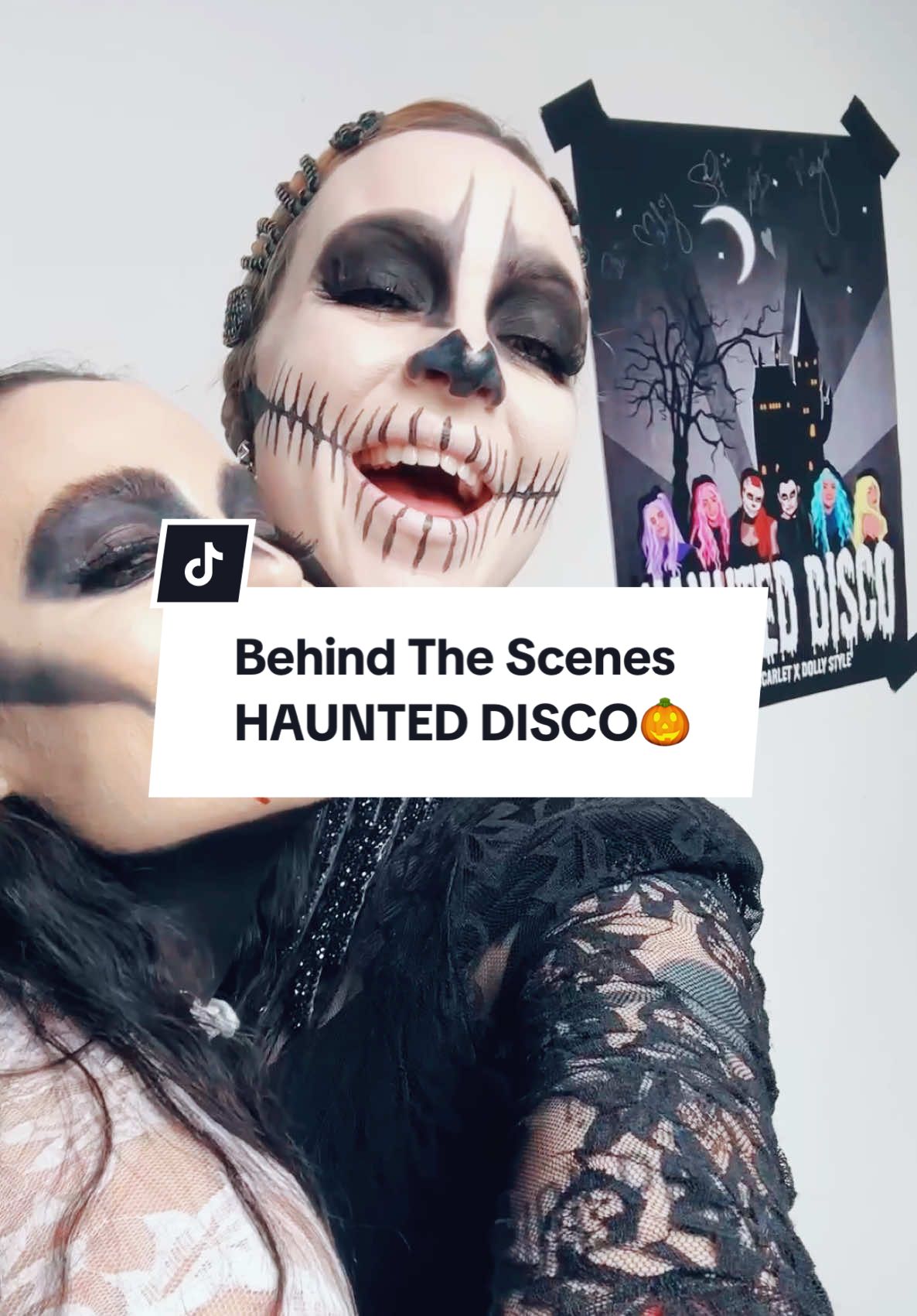 Välkomna behind the sences at The Haunted Disco 🎃 inspelning i spökhuset på @Gröna Lund 😱 med  💛Yolly 💜Polly 🩷Molly 💙Holly Pre save låten i BIO 👆🏻♥️ @Dolly Style🇸🇪  @Universal Music Sweden 