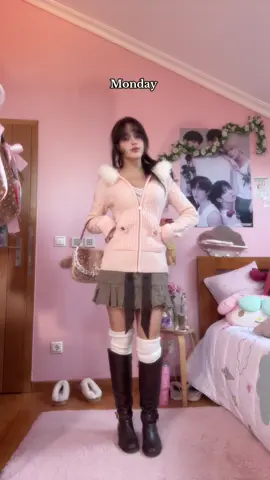 Last week’s outfits my personal favorite is the first and last one  #shoujogirl #jfashion #himekaji #coquette #fyp 