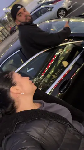 Replying to @Rebeca. @RAMORE💣 j