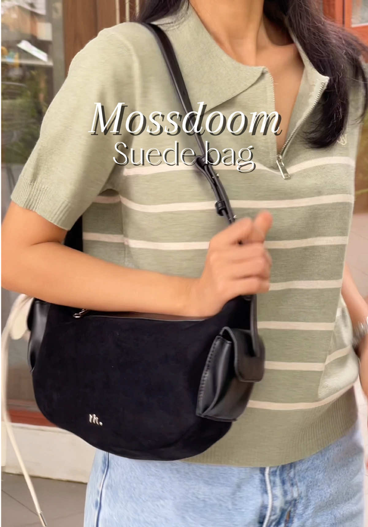 กระเป๋าหนังกลับที่ถูกต้อง!  #Mossdoom #กระเป๋าสะพายข้าง #ลุคอินเทรนด์ #Tiktoklooks #ลุคประจำวัน 