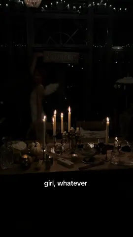 you know I love a good pair of wings @hellotherekayphoto @maddy 💫 