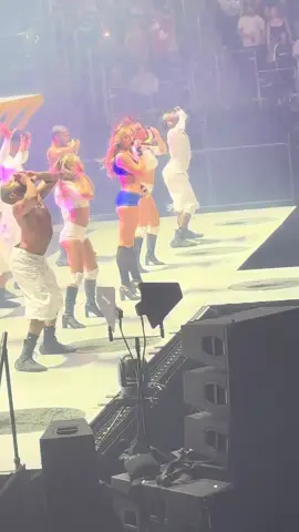 It’s Ok I’m Ok- Tate McRae Miss Possesive World Tour Detroit, MI October 13, 2025 Little Caesars Arena @tate mcrae #tatemcrae #itsokimok #misspossesivetour #fyp #soclosetowhat 