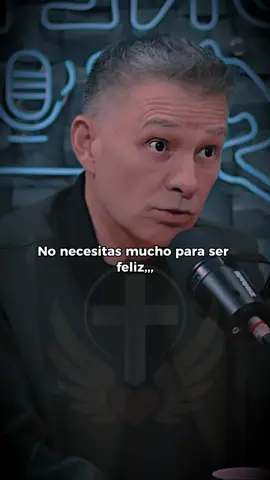 No necesitas mucho, solo necesitas a Dios. #FelicidadVerdadera #DiosEsSuficiente #FeInquebrantable #PazInterior #Amén