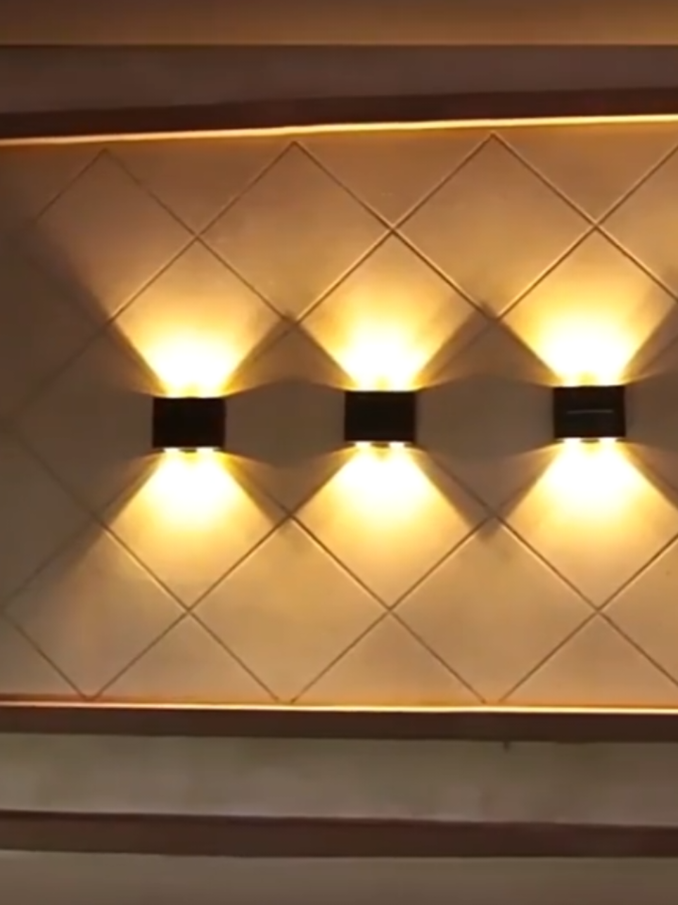 Luminária Led solar. Quem quiser é só copiar o link e cola na conversa do wattsap. https://s.shopee.com.br/2LPgNgEc5c.    #postviral #ofertas #foytiktok #vendasdiretas 