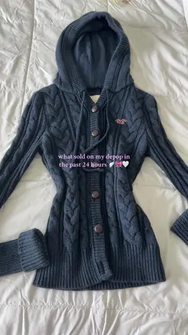 so glad you babes get to enjoy these cutie finds 🙂‍↔️🤍 depop is jordanreece96 #depopseller #depop #fyp 