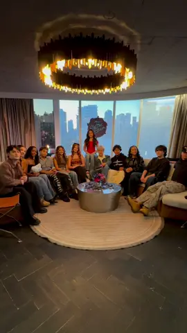 come with the @Camp Rock cast to the @ElectricBloomHQ watch party ❤️‍🔥 We are so proud of @Lumi ❣️ #disneyplus #disneychannel @Disney+ @Disney Channel #electricbloom #camprock3 