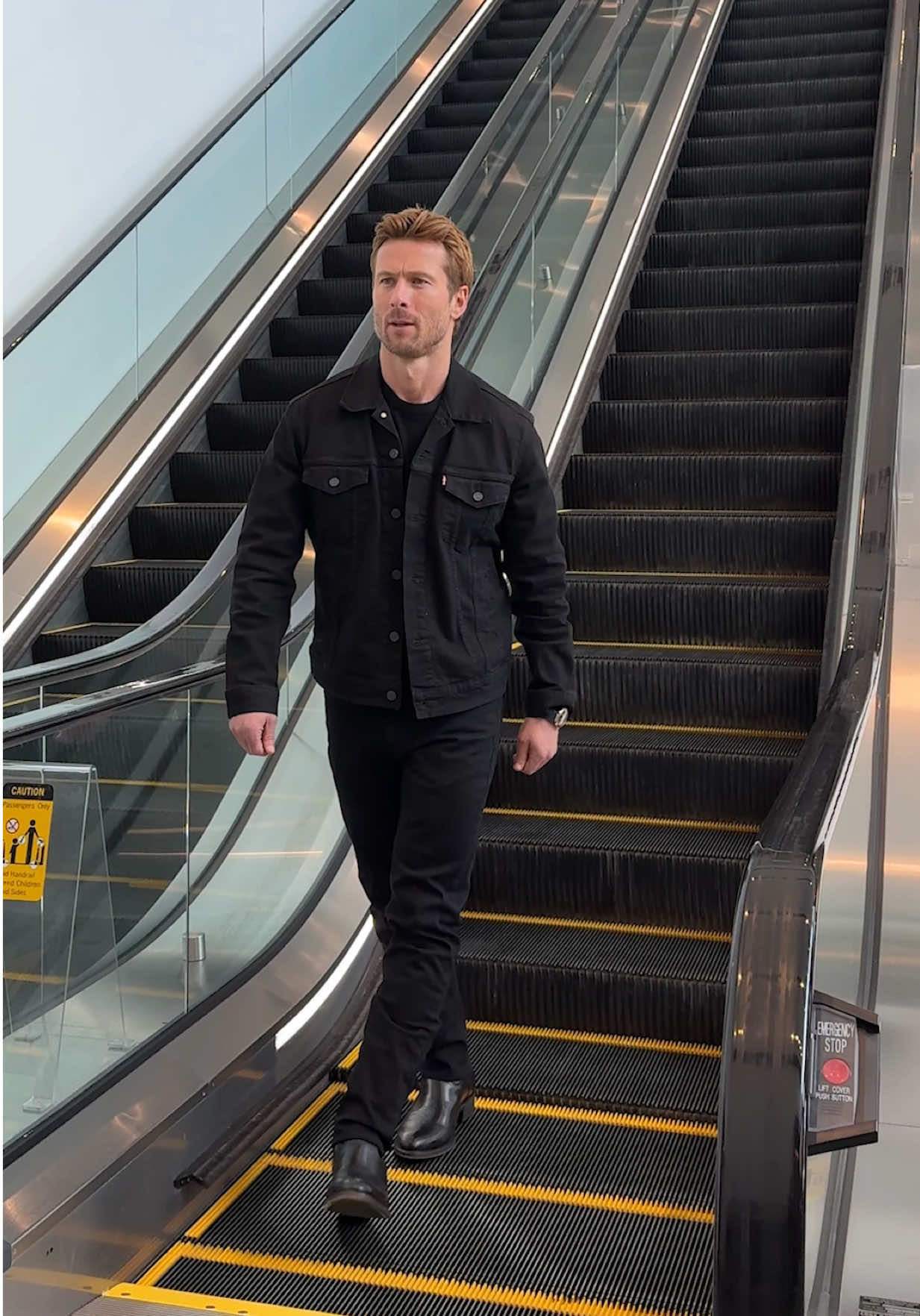 Always in motion at @New York Comic Con #NYCC #NYCC2025 #RunningManMovie