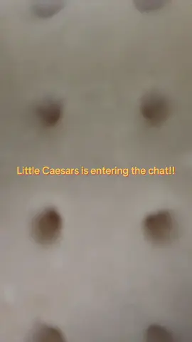 Did somebody order pizza??? Tell Dominoes and Papa John’s they got competition 🤭!!! #littlecaesars #pizzapizza #pizzawars #dominospizza #papajohns  