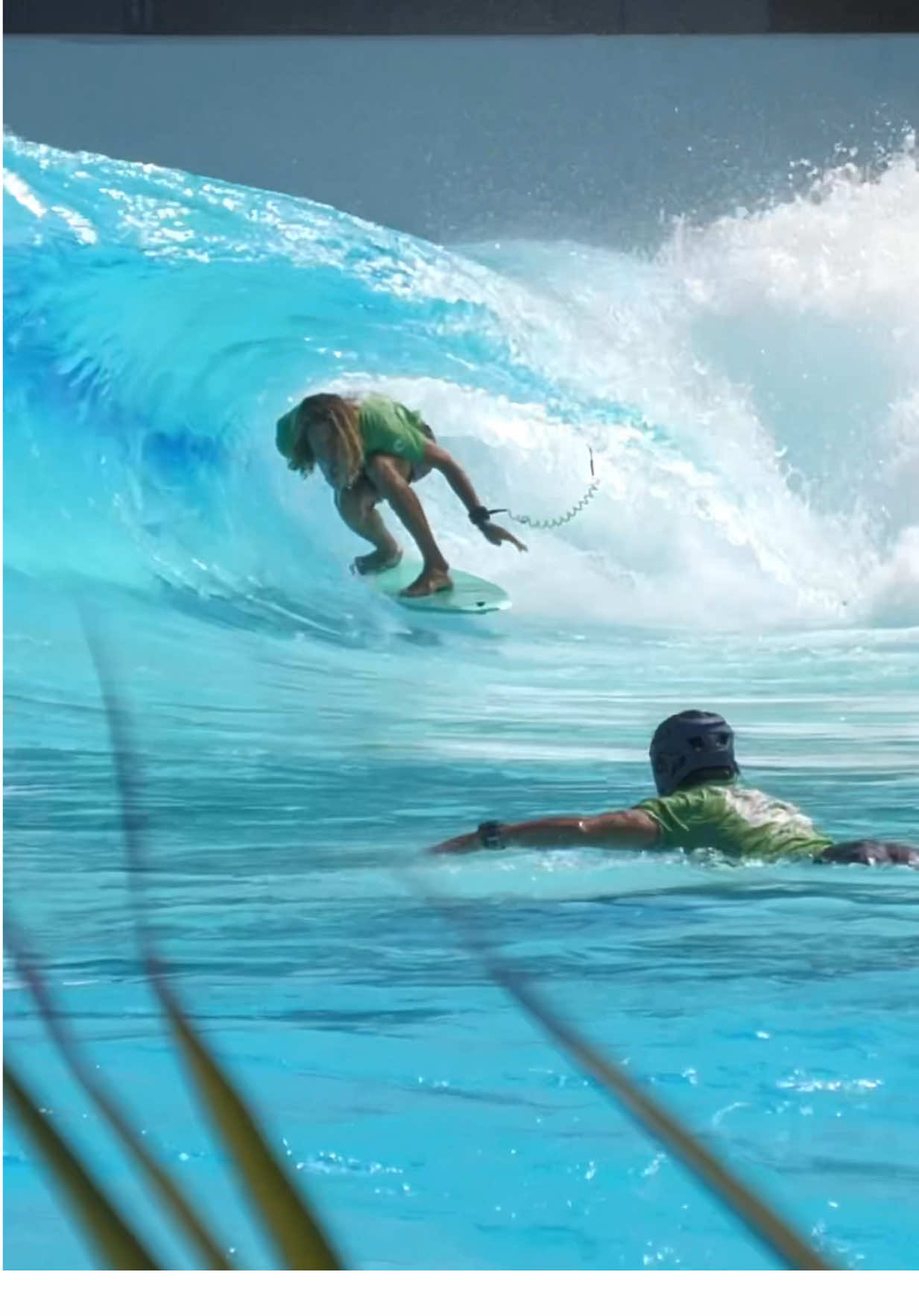 @Blair Conklin tech savvy at Atlantic wave park 🔥🔥🔥 #catchsurf #wavepool #finless #boogskim #surfing 