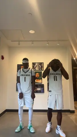 We hard @Iamreallytrim #fyp #viral #mediaday #basketball 