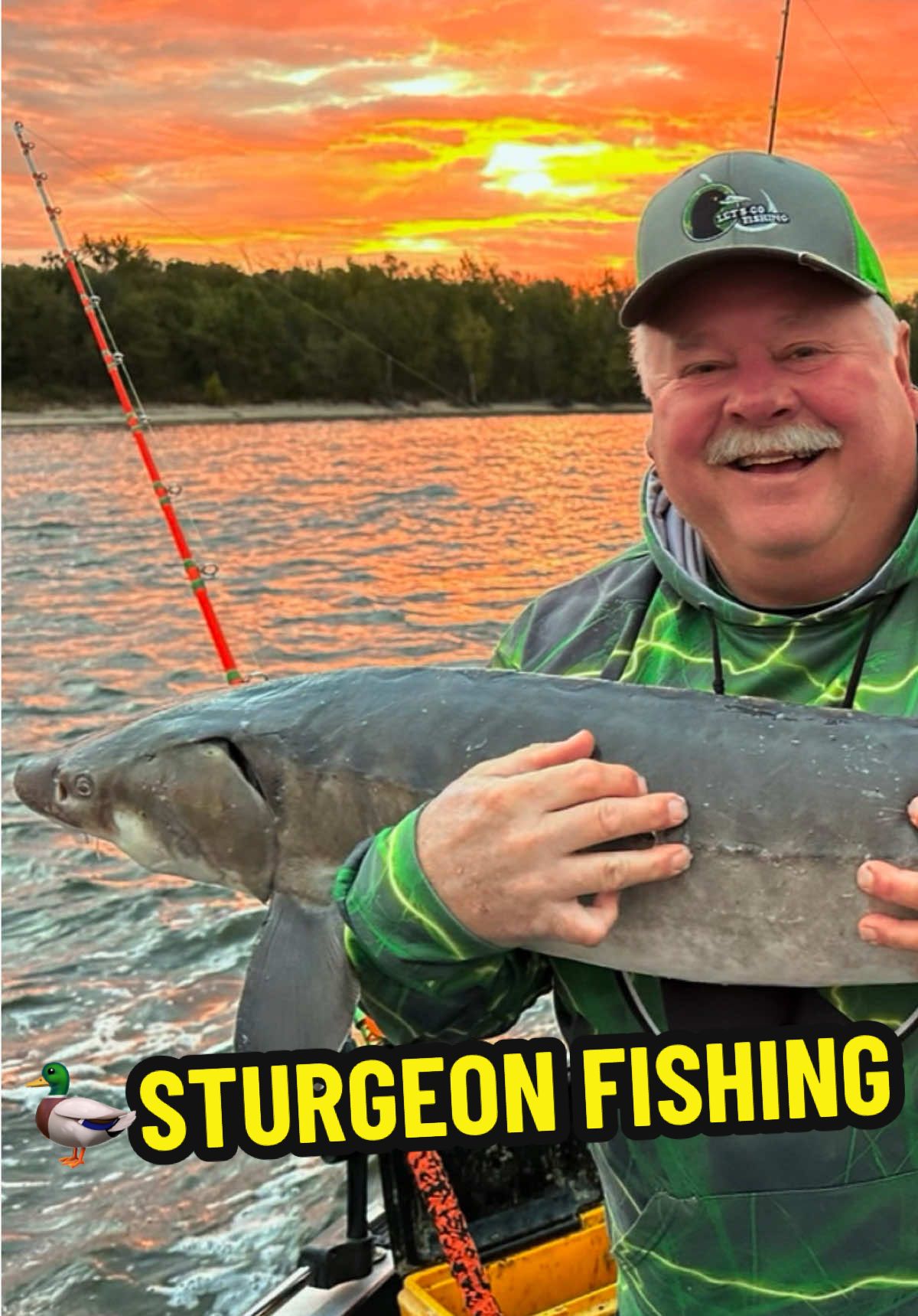 🦆Had an absolute BLAST STURGEON Fishing on the Mississippi with @jarradfluekiger of Rutting Ridge 🐠 🎣 #cootslures #letsgofishing #sturgeonfishing #sturgeon #fishing @Shad-Rapp 