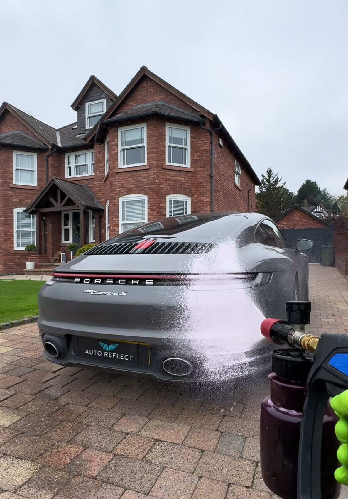 When the snow foam hits just right 😮‍💨🫧 #satisfying #carcleaning #porsche #detailing #asmr 