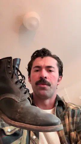 Normcore lace-up boot 