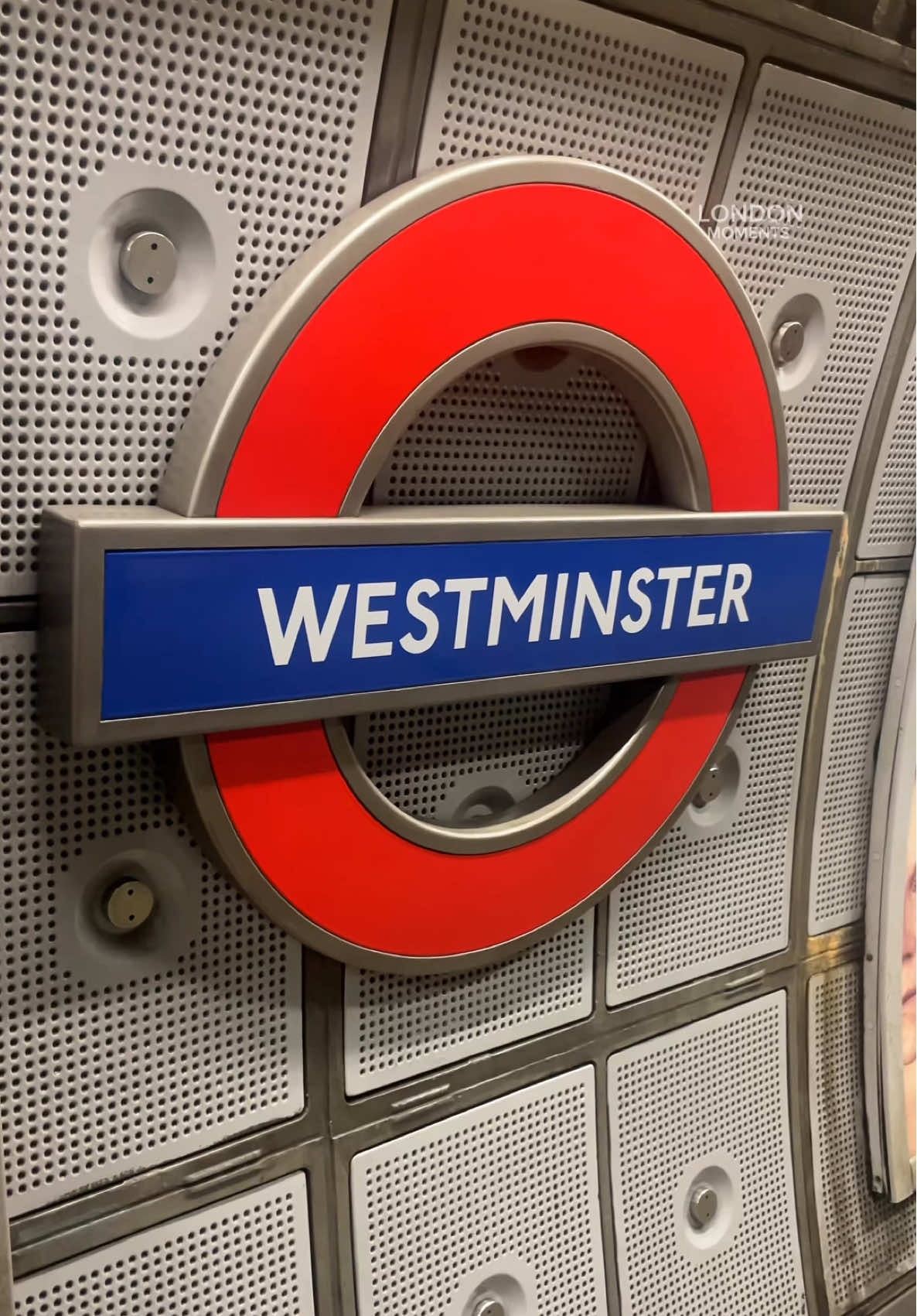 📍The next station is Westminster 🕰️🇬🇧 #londonmoments #london #visitlondon #westminster