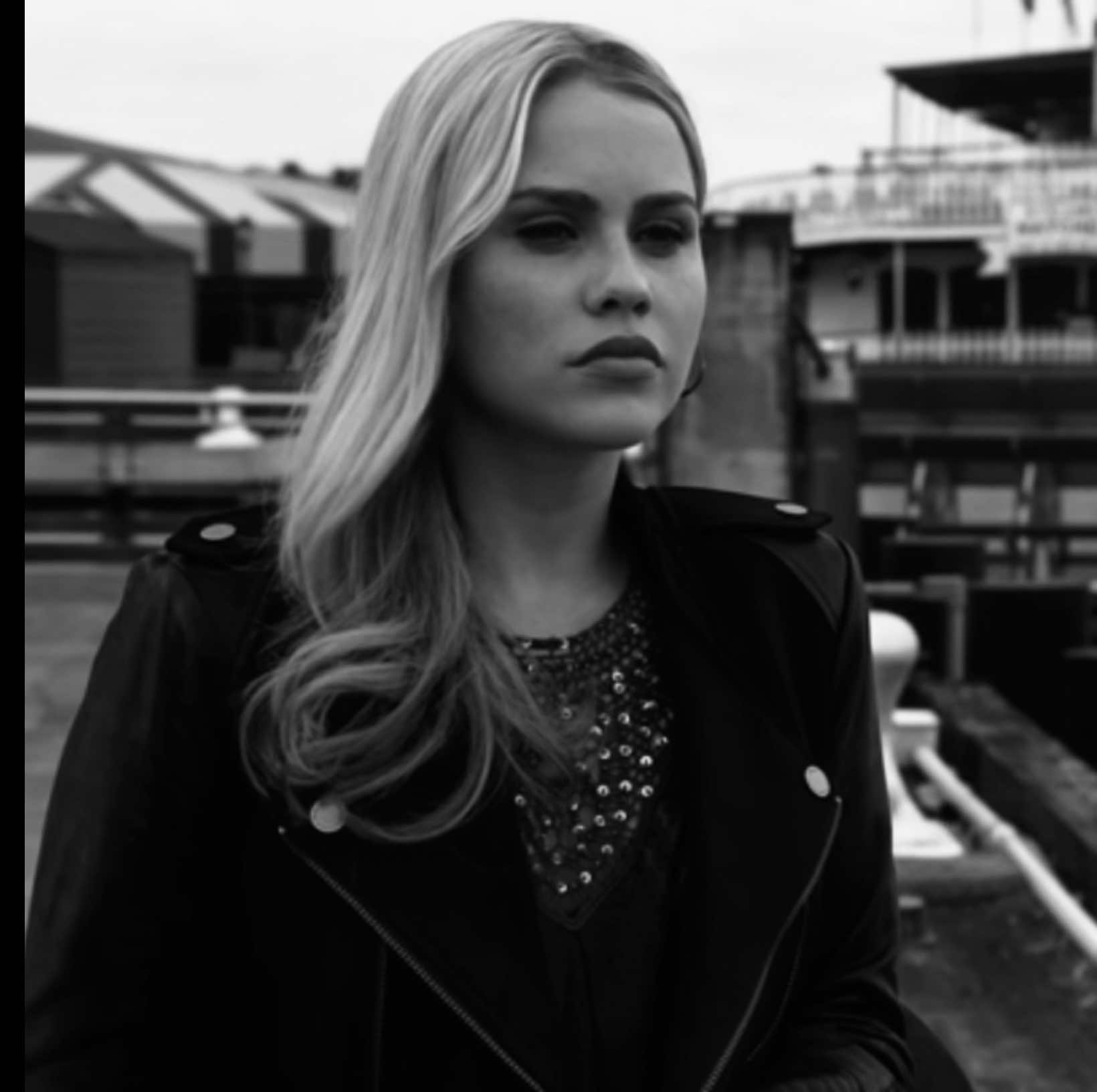 #rebekahmikaelson — eu sou ela 😢                                                                                                                                                                                                                                   #thevampirediaries #fyp 