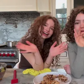 SUNDAY KALOGERAS GOOD QUALITY CUTE/FUNNY CLIPS FOR EDITS - rq: @alicia⋆˙⟡  #sundaykalogeras #sundaykalogerasedit #kalogerassisters #edit #fyp @sundaykalogeras @demitrakalogeras @Noah Risling @Eliana Kalogeras 