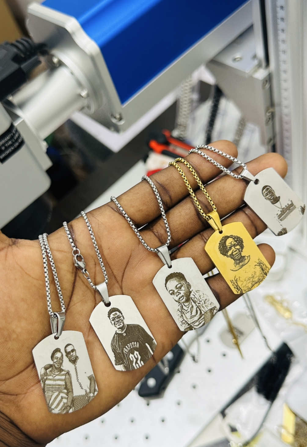 #buyhighquality #giftformum #giftforkids #giftforhim  Price 180 Cedis. WhatsApp 0555885840