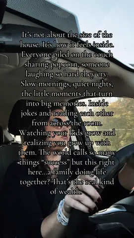 All of this and so much more❤️Life doesn’t have to be complicated. Embrace the small moments that compile into the big moments🥰