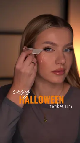 #halloween #halloweenmakeup #halloweeneasymakeup #easyhalloweenmakeup #makijaz easyhalloweenmakeup halloweenlook simplemakeup lastminutemakeup makeupideas halloweeninspo spookymakeup glamhalloween easytutorial makeuptrick