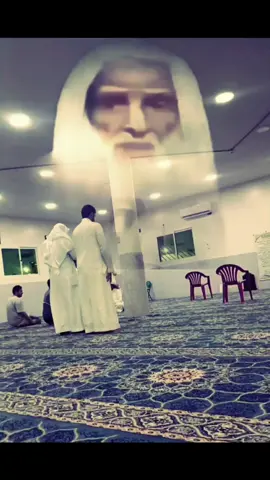 الحمد لله  استمر في صلاتك  العثيمين رحمه رب العالمين 