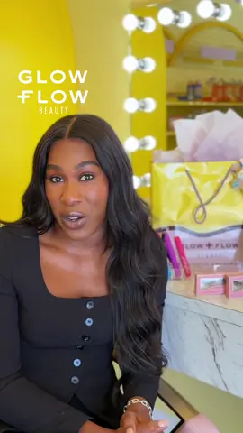 Whether you’re a beginner or a glam pro, this class is for YOU! 💕 @Glowandflowbeauty  Learn award-winning techniques from me, Julie Jules — 2x Emmy Award-winning Makeup Artist — and discover how to create makeup looks that enhance your natural beauty. 🍾 Sip, shop, and glow with me at The Art of Beauty Masterclass 🎁 Giveaways | 🛍️ Black-owned brands | 💋 Hands-on lessons 📅 Date: Nov 1, 2025 ⏰ Time: 1-6pm  📍 Location : Glow + Flow Beauty, Hawthorne, CA 🎟️ Tap the link in bio to secure your seat — early bird pricing won’t last!