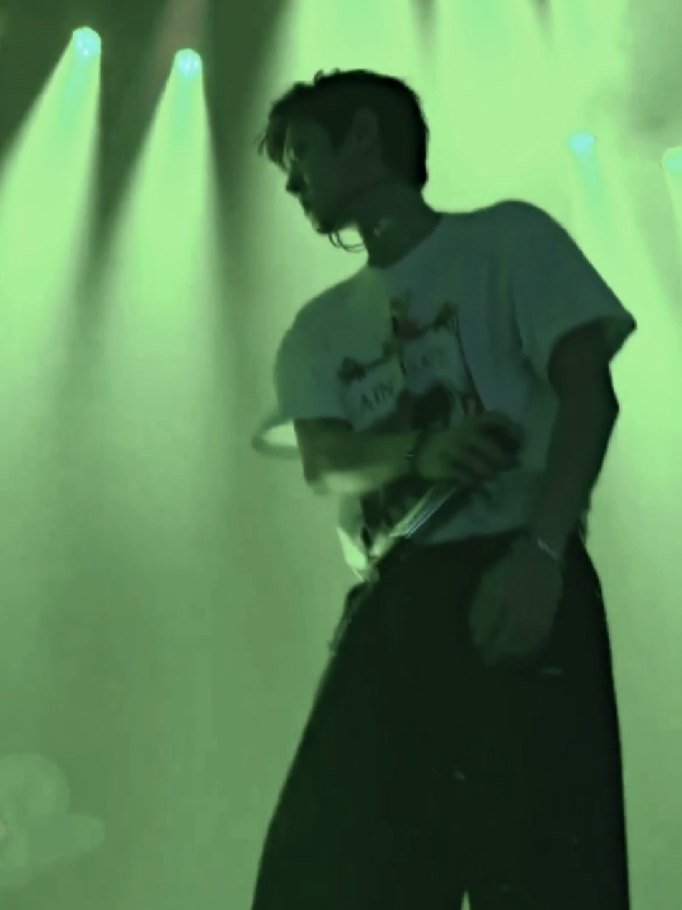 wish we had more fancams from this tour #chanyeoledit #chanyeolexo #chanyeol 